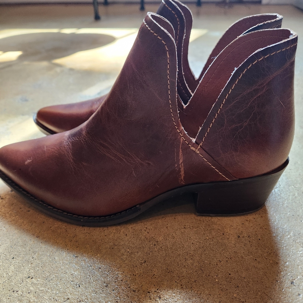 Steve Madden Brown Ankle Boots